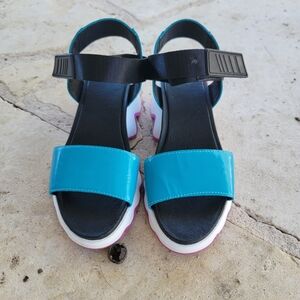 SOREL Women's Kinetic Sports Sandals Size 8 Leather Scalloped Sole Spring Aqua